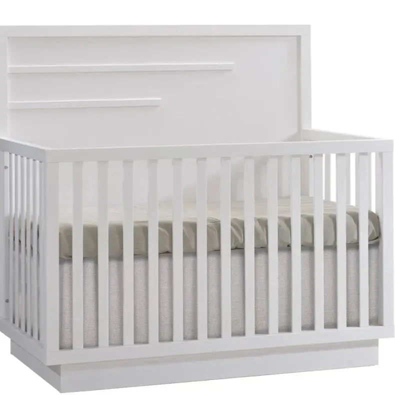Como 4-in-1 Convertible Crib with Horizontal Molding
