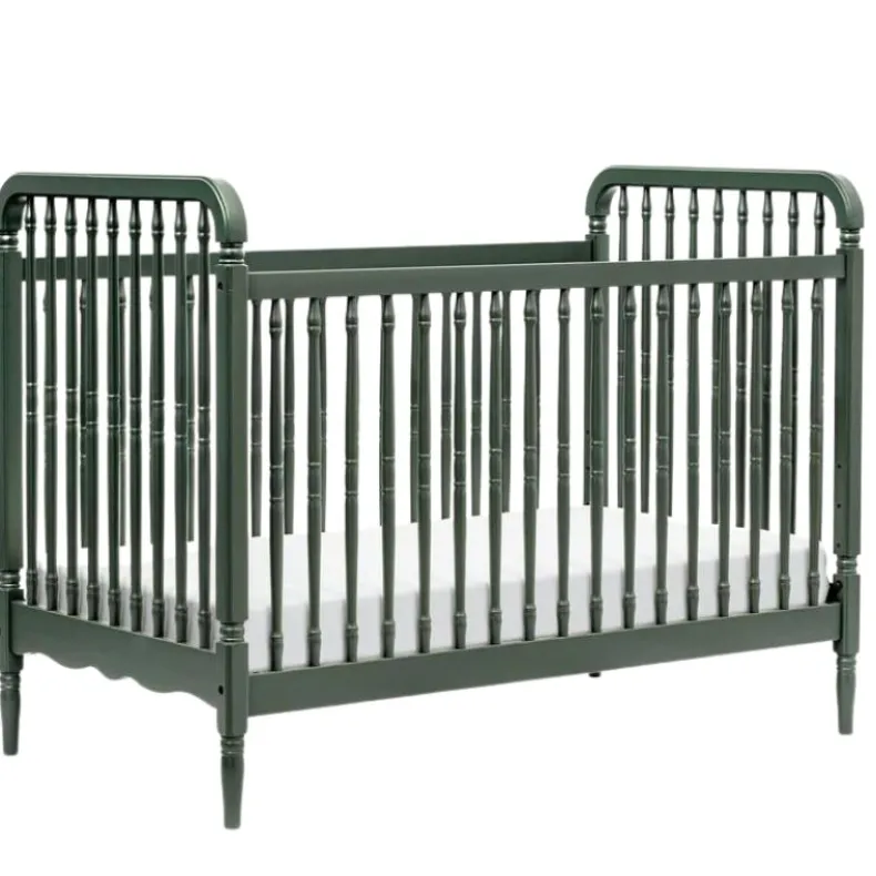 Liberty 3-in-1 Convertible Spindle Crib